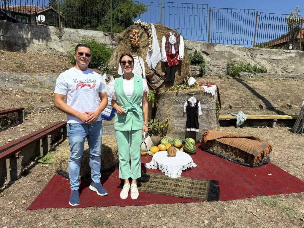 В Бродилово се провежда Национален фолклорен фестивал "Есекийска плетеница"