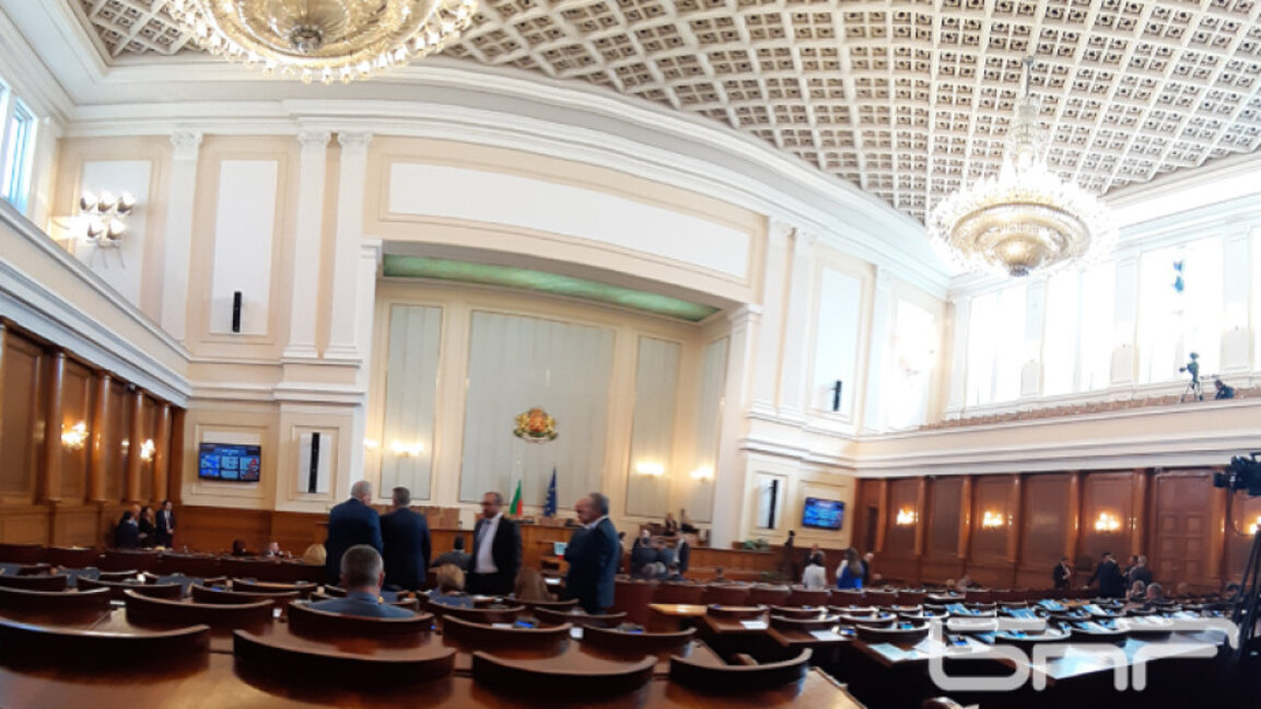 Депутатите няма да разглеждат проекти за нова мощност в АЕЦ "Козлодуй"