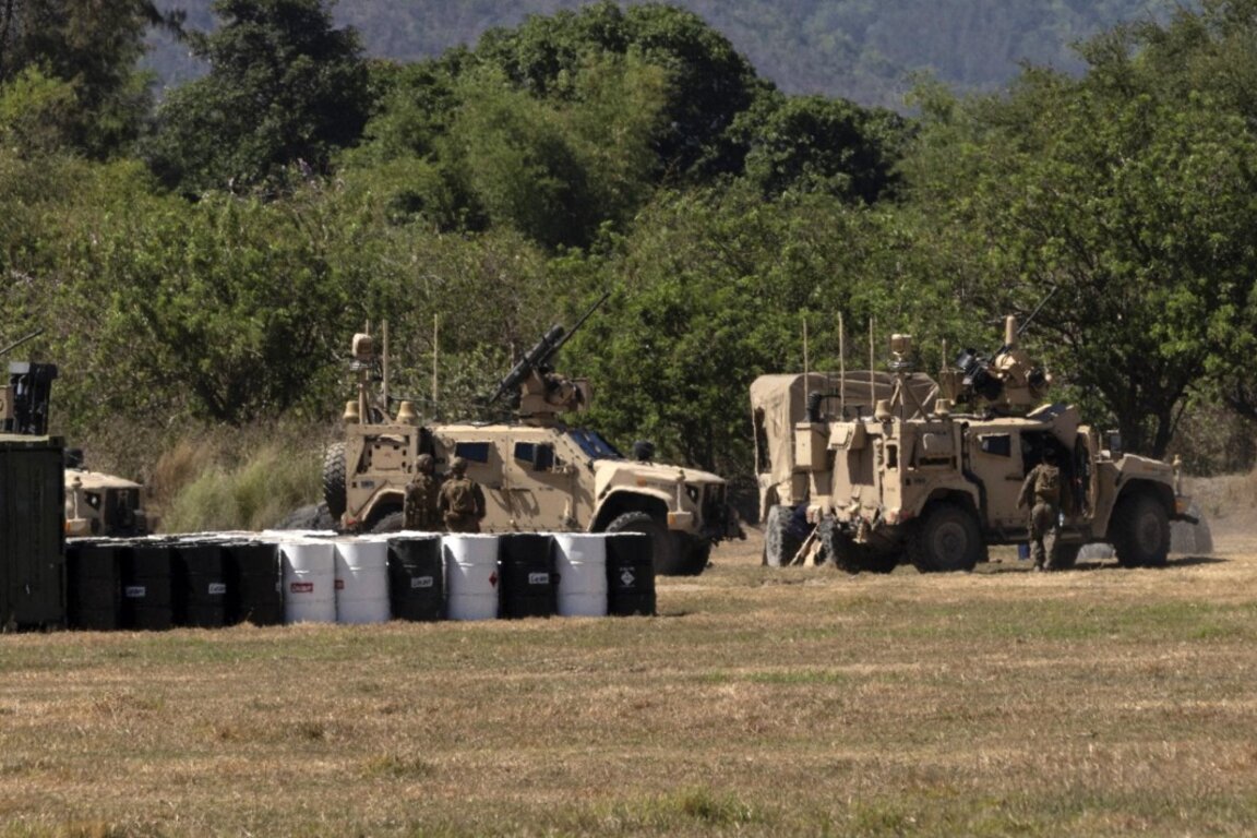 Учение на американски морски пехотинци.