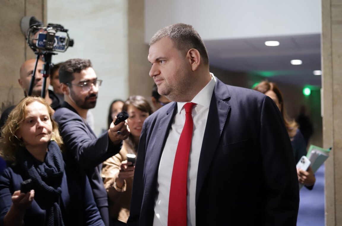 Депутатът от ДПС Делян Пеевски в НС -  20 септември 2023 г.