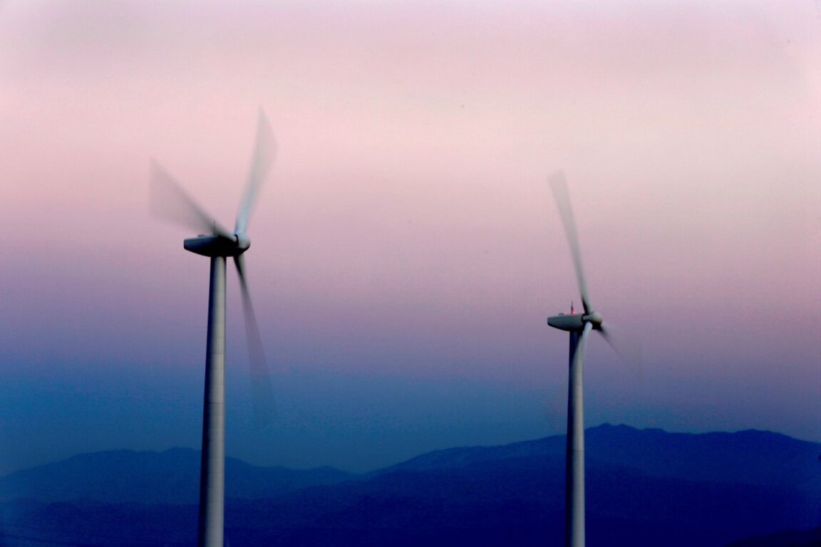 Неправителствени организации настояват да бъде оттеглен Законът за енергията от ВЕИ