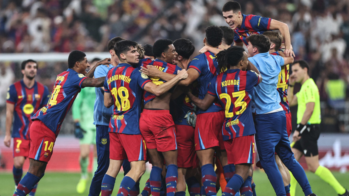 Барселона спечели Суперкупата ...