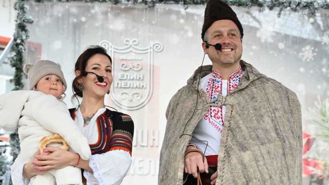 Елин Пелин празнува с коледен базар в помощ на каузата "Пожелаваме си бебе"